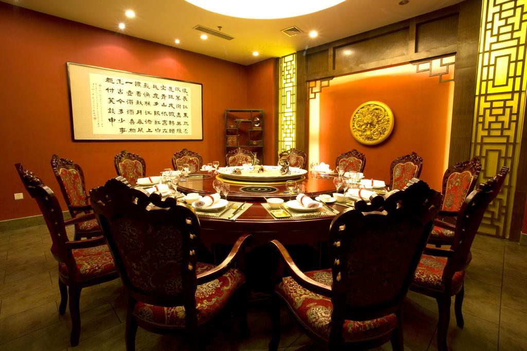 The Royal Fortune Hotel שניאנג מראה חיצוני תמונה