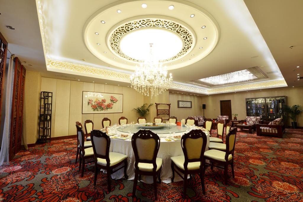 The Royal Fortune Hotel שניאנג מראה חיצוני תמונה