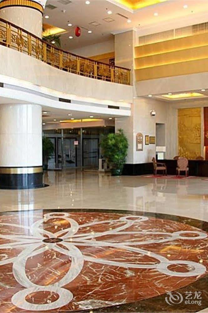 The Royal Fortune Hotel שניאנג מראה חיצוני תמונה
